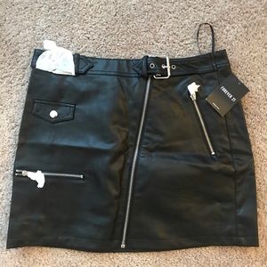 FAUX LEATHER SKIRT FOREVER 21